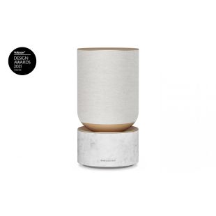 Bang & Olufseni Beosound Balance multiruum Wifi k&otilde;lar on marmorist alusel helehallist kangast k&otilde;lari kattega