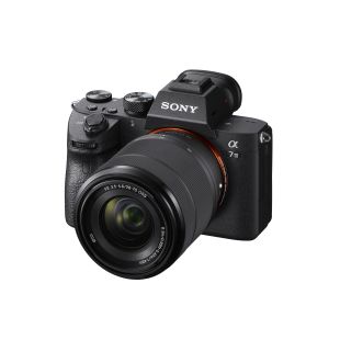 Полнокадровая гибридная камера Sony a7M3, комплект 28-70мм, черный