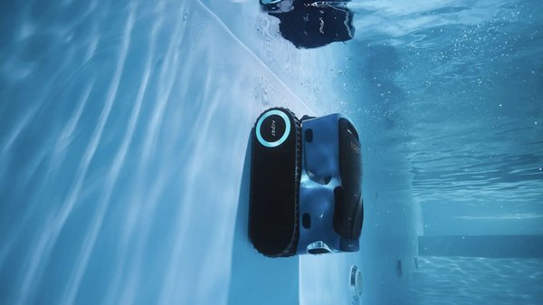 Aiperi juhtmevabad puhastusrobotid löövad basseinid läikima