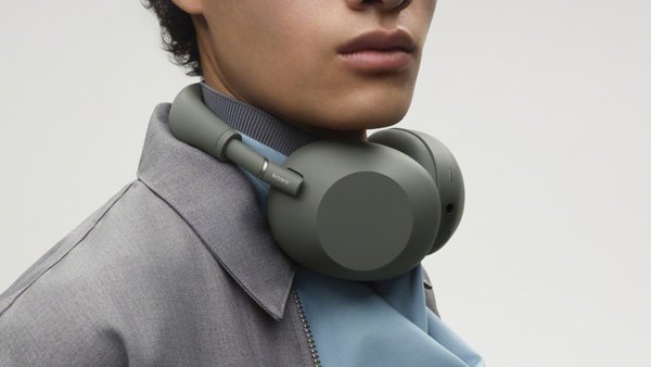 Sony tippklassi mürasummutavatele kõrvaklappidele lisandus uus värvitoon